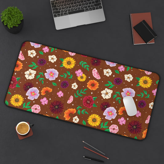 Surprise Song Piano Floral Drawings Desk Mat